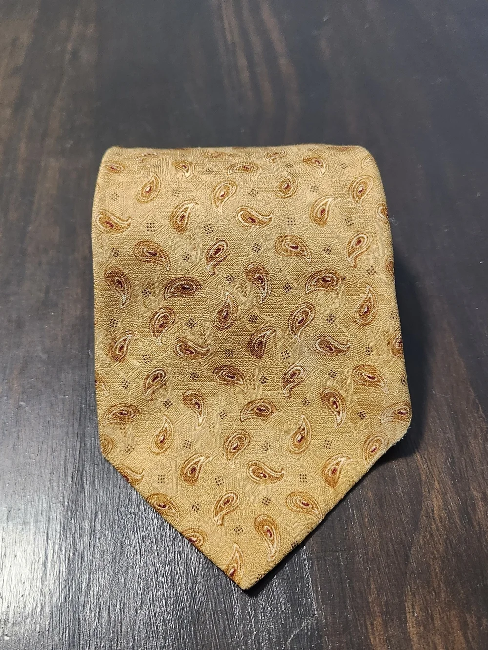 Vintage Coach Mens 100% Silk Paisley Tie Gold Designer Necktie Made in USA